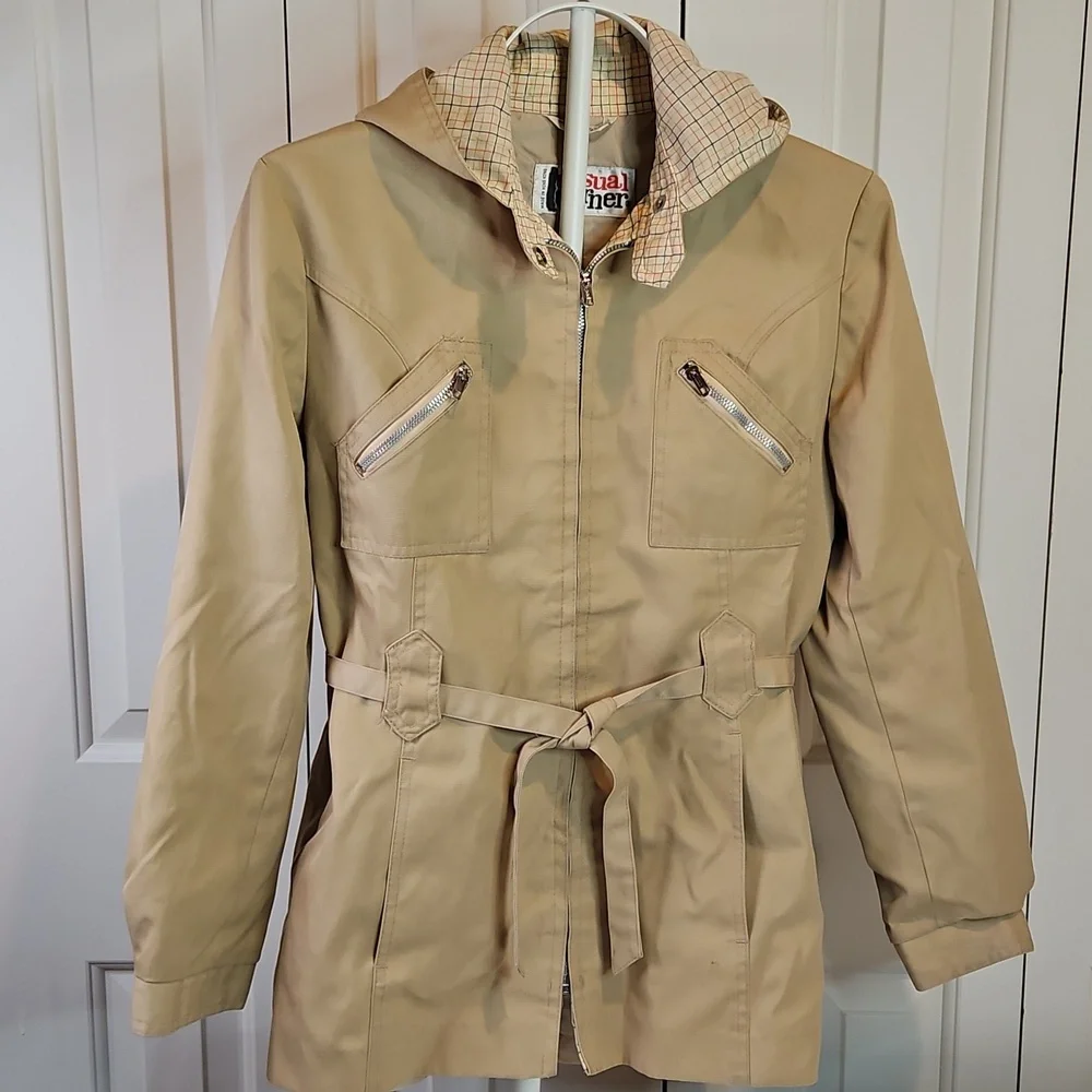 Vintage Casual Corner Tan Utility Jacket with Plaid Hood Kids 11/12 80s